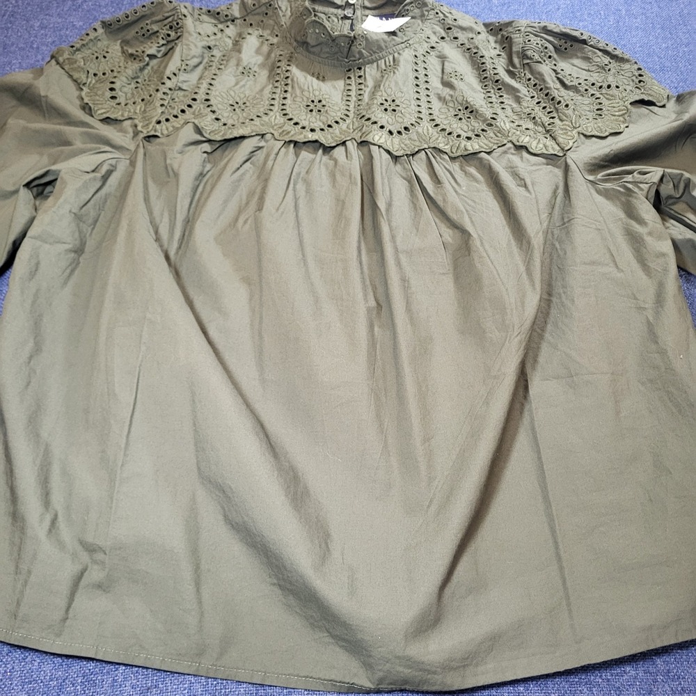 Gap Womens XL Olive Green Eyelet Mockneck Long Sleeve Embroidered Blouse NWT